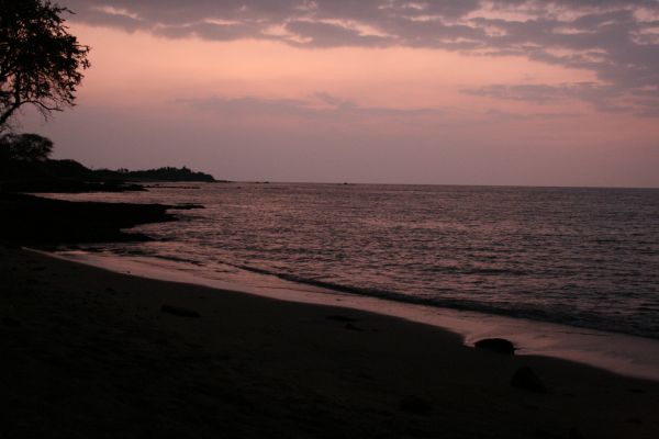 Anaeho\'omalu Beach
