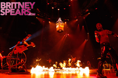 britney slave 4 u